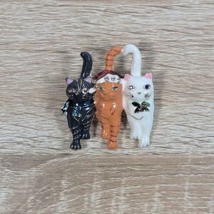 Vintage Enamel Cat Brooch Rhinestone Trio Cats Pin Gold Tone Cute Jewelry